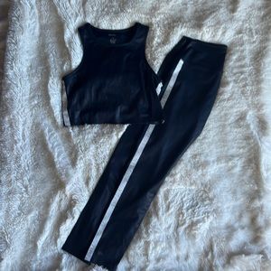 Splits59 high-end work out set ( crop top & high waist leggings) - size L